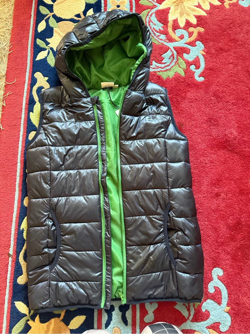 Kids & Friends Boys Hooded Puffer Vest | Navy & Green | NWT | Size 14–16 - Picture 4 of 7